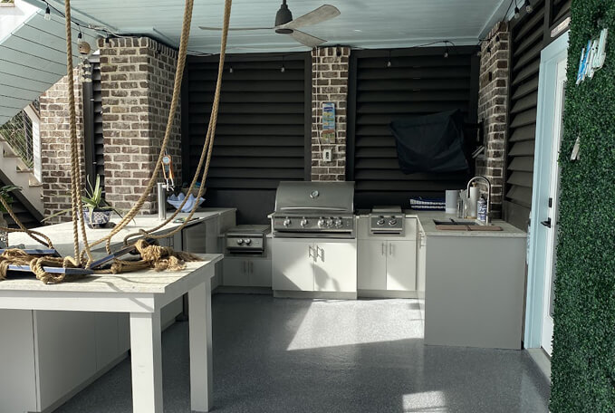 Stylish patio with long-lasting floor coating ideal for outdoor spaces exposed to the elements.